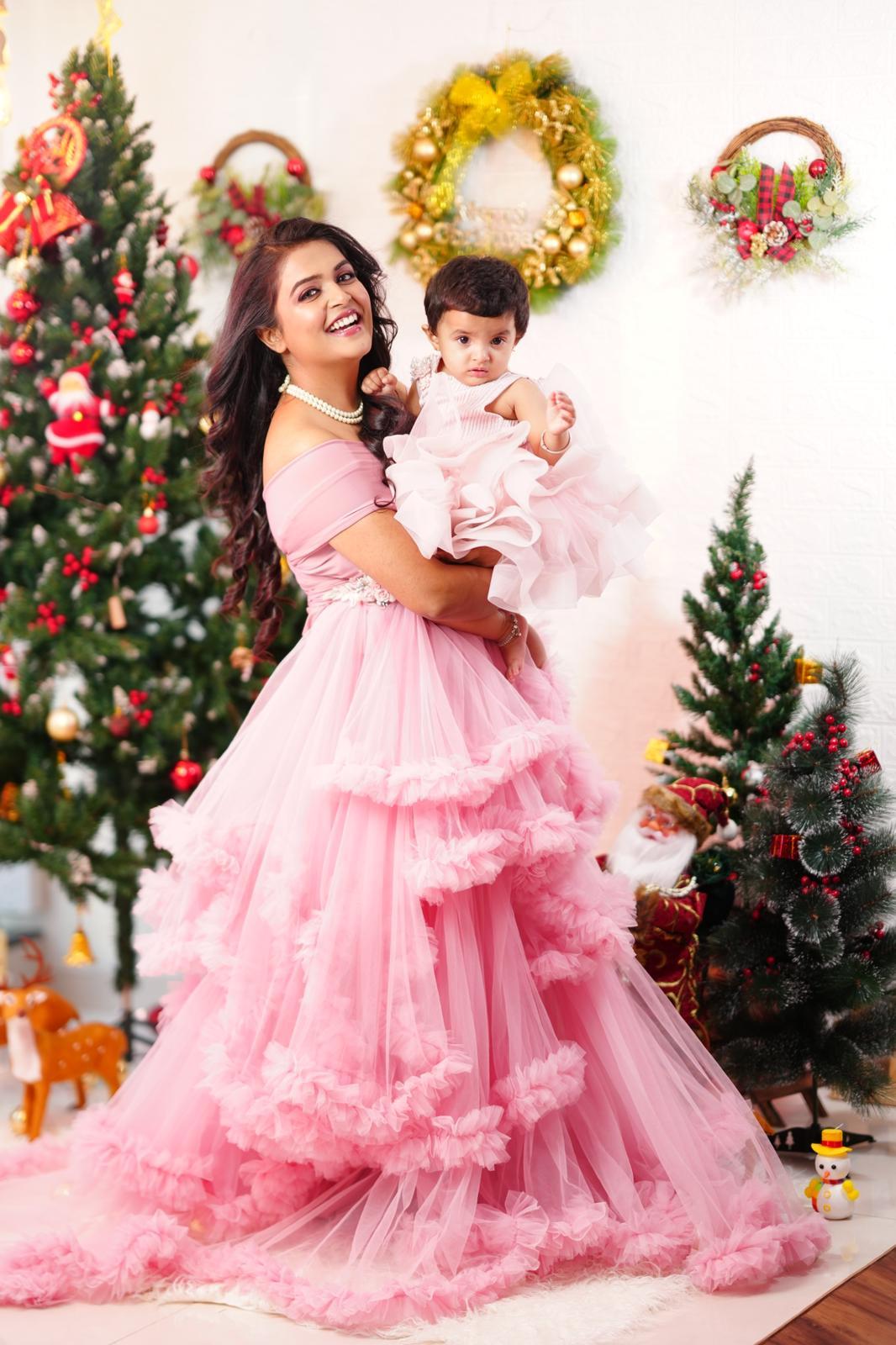 Sonal Kaushal with daughter Siara